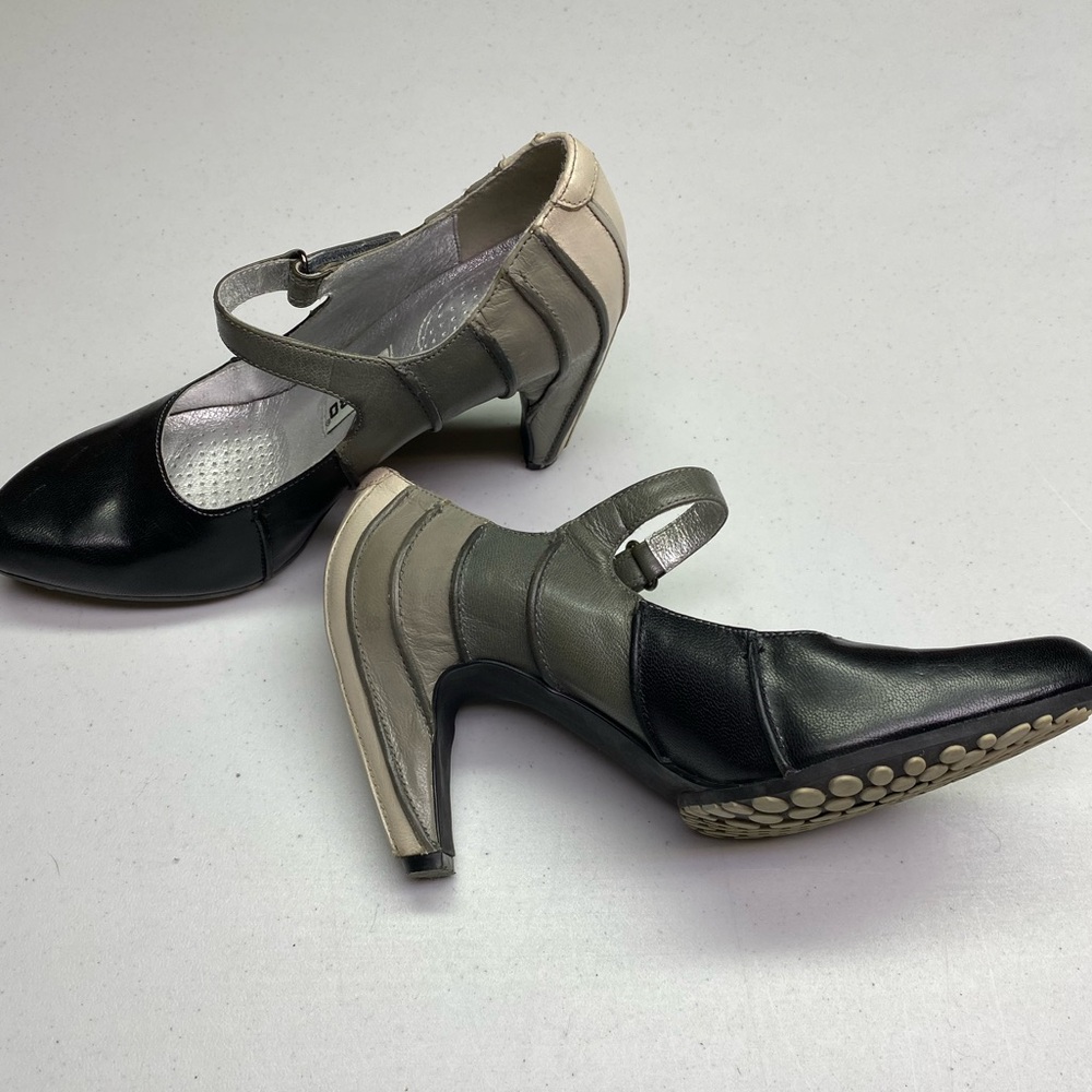 Tsubo BLK/GRY/WHT Leather Mary Janes, 6.5 Winter Sale